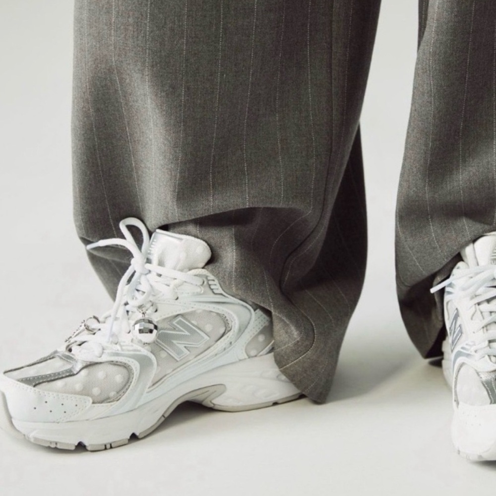 ISO polka dot new balance 530 size 7